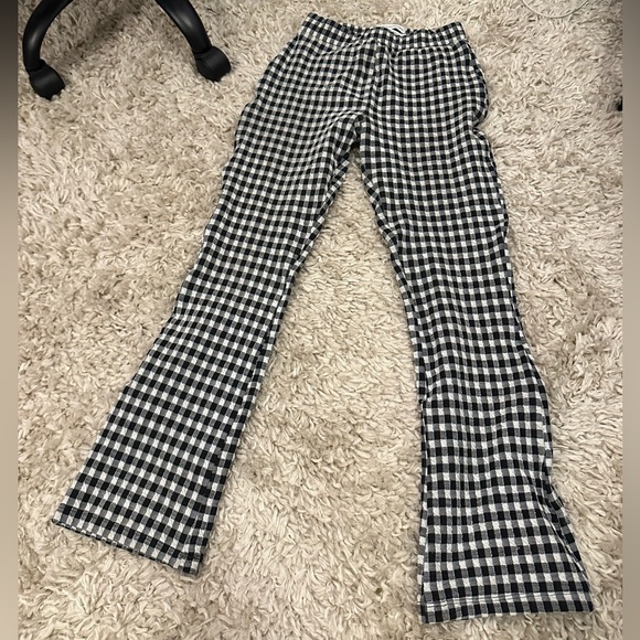 Urban Outfitters grey and white checkered stretchy pants size small - Picture 4 of 7